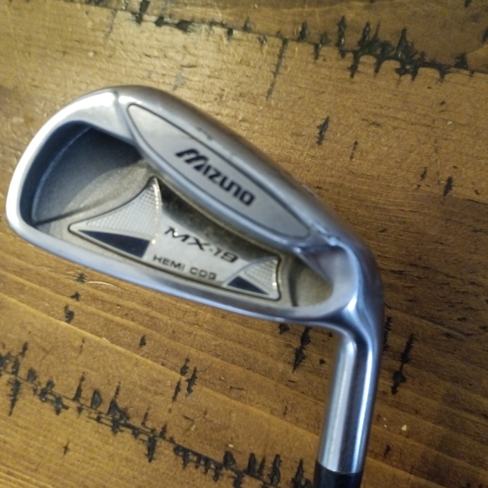 Mizuno MX-19 6 Iron Right Hand Dynalite Gold S300 Steel Shaft Hemi COG Golf Club